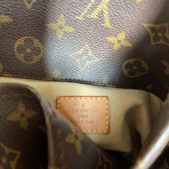 Louis Vuitton Artsy GM - Picture 4 of 11